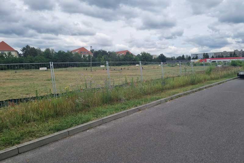 Umzäunung zweier Liegenschaften im Gewerbepark in Cottbus